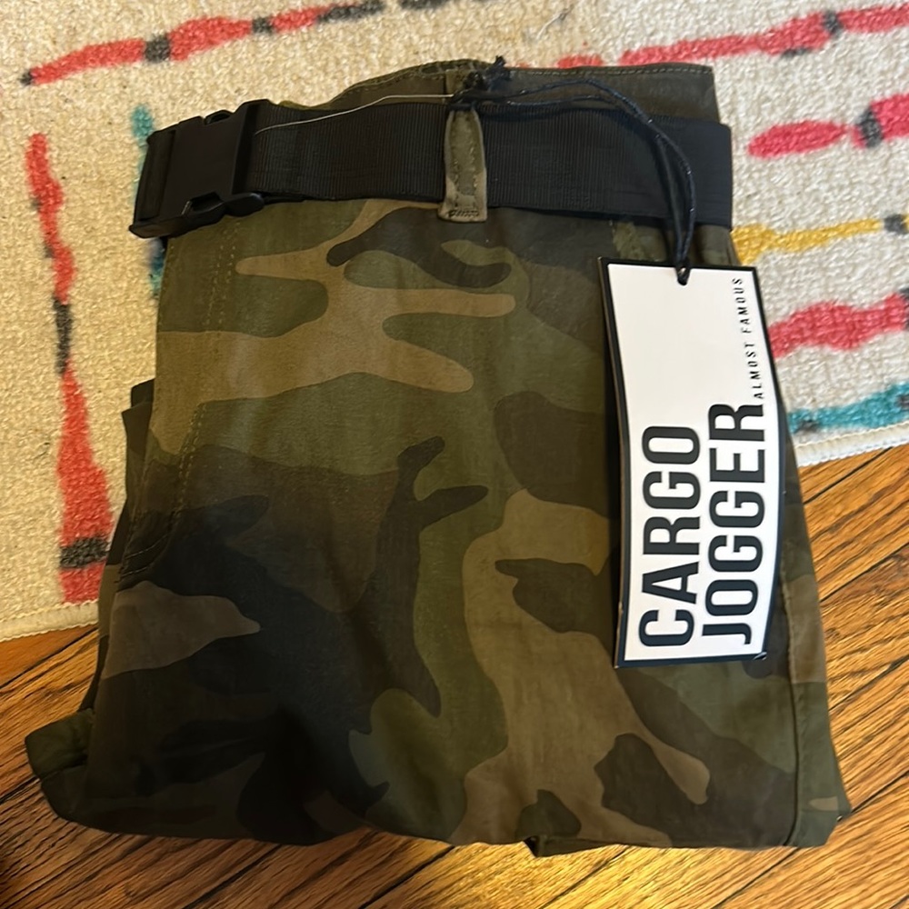 Rue21 Cargo Camo Joggers w/removable belt